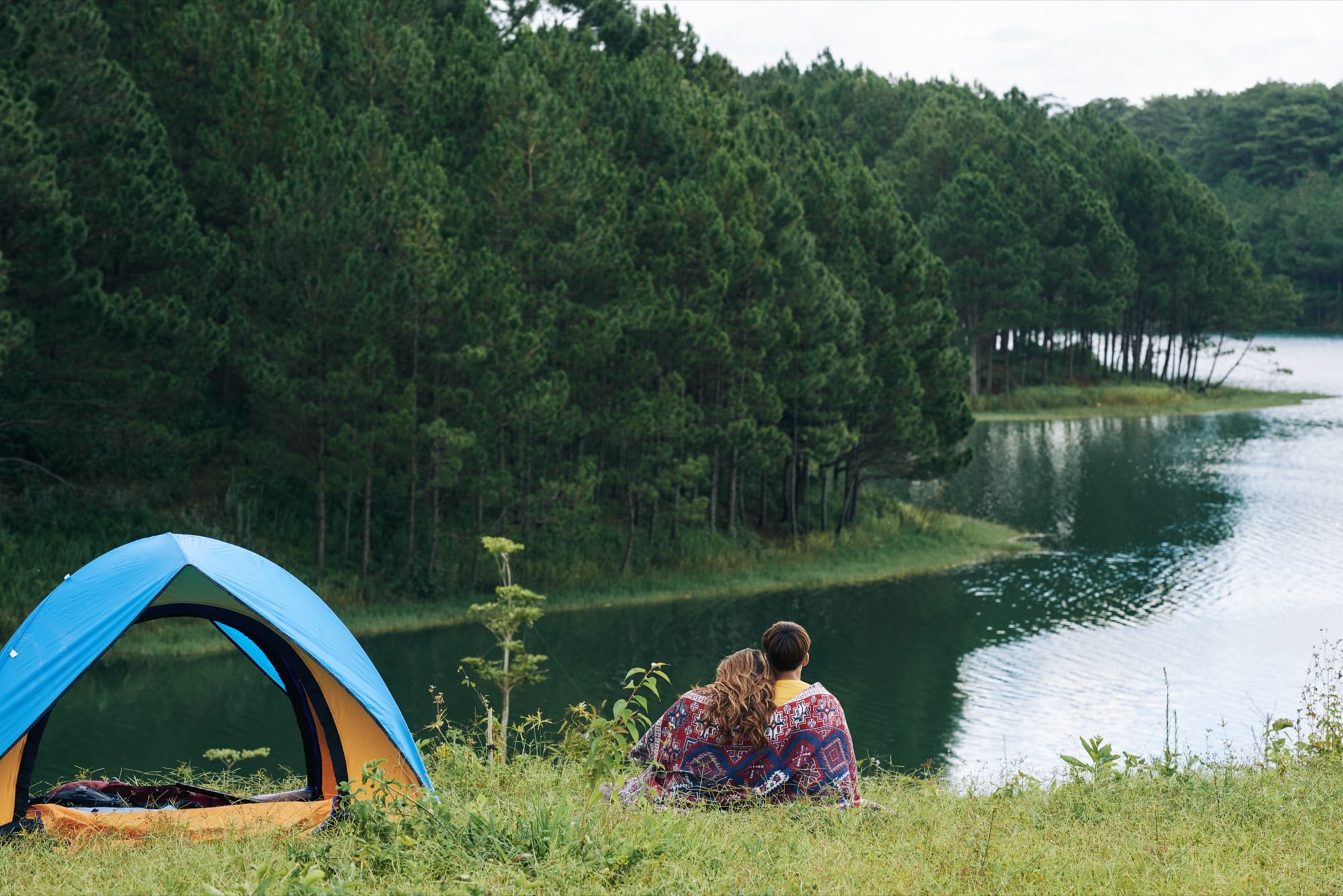 Campinglivet: Allt du Behöver Veta för en Lyckad Naturupplevelse i Skandinavien